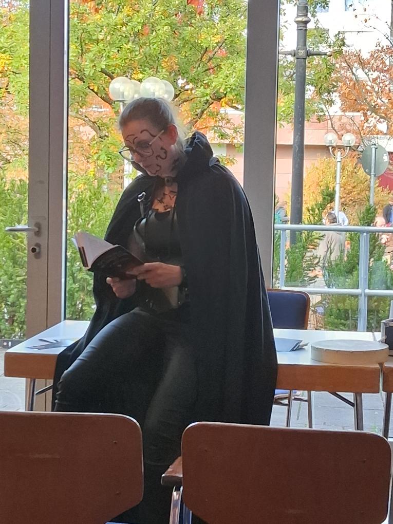 Lesung von grimdark Autorin Eva von Kalm